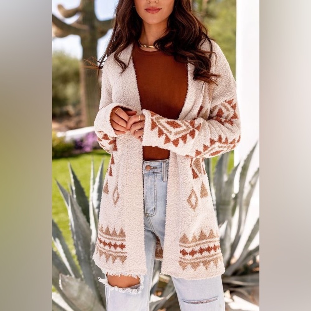 NWOT Patterned Cardigan